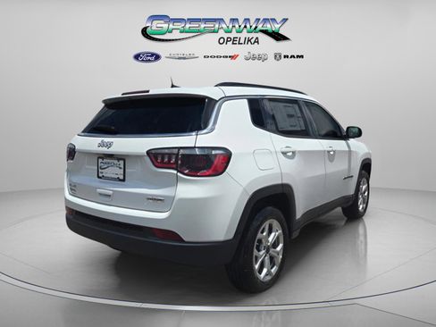New 2025 Jeep Compass Latitude image 7
