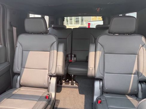 Used 2026 GMC Yukon XL Denali w/ Sun & Power Step Package AWD/4WD image 22