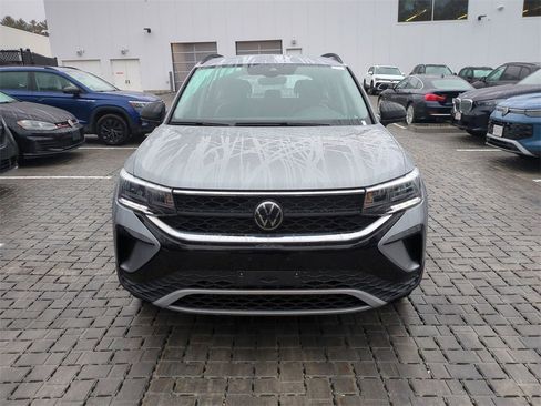 Used 2024 Volkswagen Taos S image 8