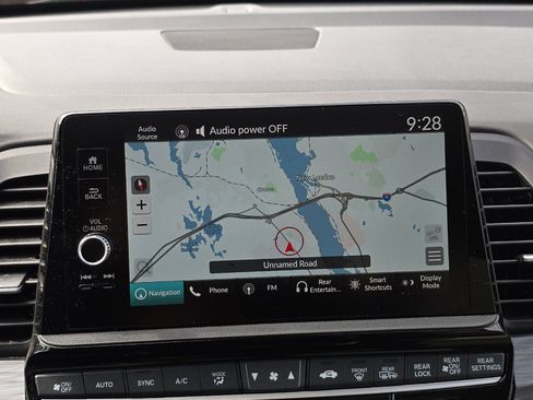 Used 2025 Honda Odyssey Elite image 21