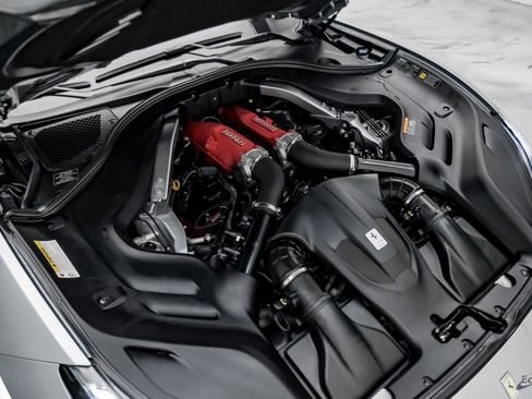 Used 2019 Ferrari Portofino image 94