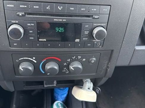 Used 2008 Dodge Dakota SXT w/ Convenience Group image 28