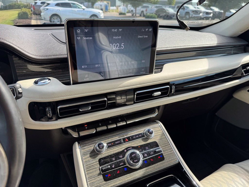Used 2020 Lincoln Aviator Black Label Grand Touring w/ Class IV Trailer Tow Package AWD/4WD image 15