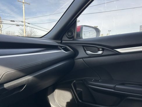 Used 2020 Honda Civic Sport image 21