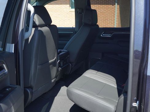 New 2026 GMC Sierra 1500 SLT w/ SLT Convenience Package image 27