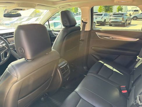 Used 2019 Cadillac XT5 Premium Luxury w/ Driver Assist Package FWD image 39