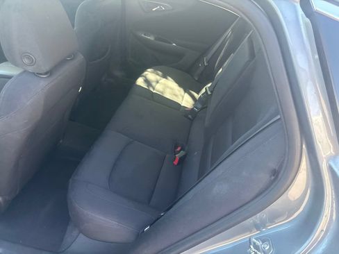 Used 2024 Chevrolet Malibu LT FWD image 17