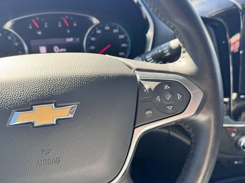 Used 2021 Chevrolet Traverse Premier AWD/4WD image 16