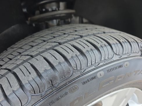 Used 2015 GMC Terrain SLE image 28