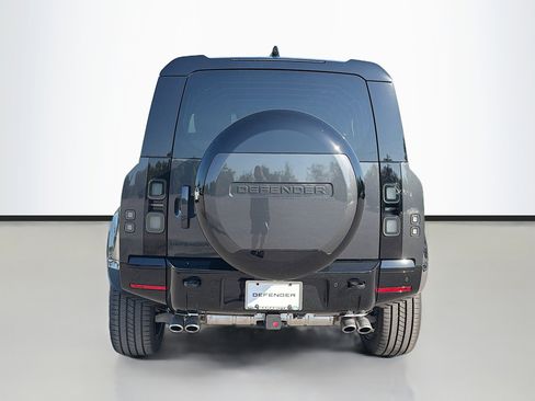 New 2026 Land Rover Defender 90 V8 AWD/4WD image 4