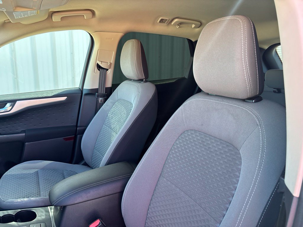 Used 2020 Ford Escape SE FWD image 19