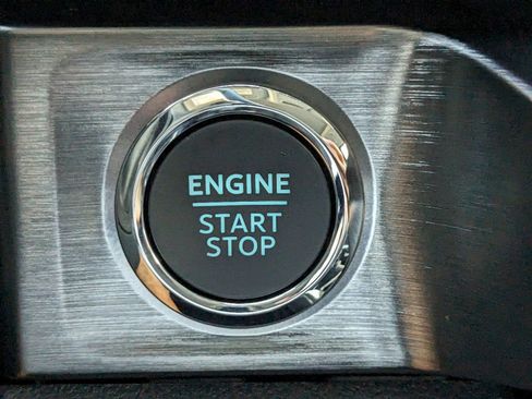 New 2024 Ford F250 Lariat w/ Lariat Ultimate Package image 30