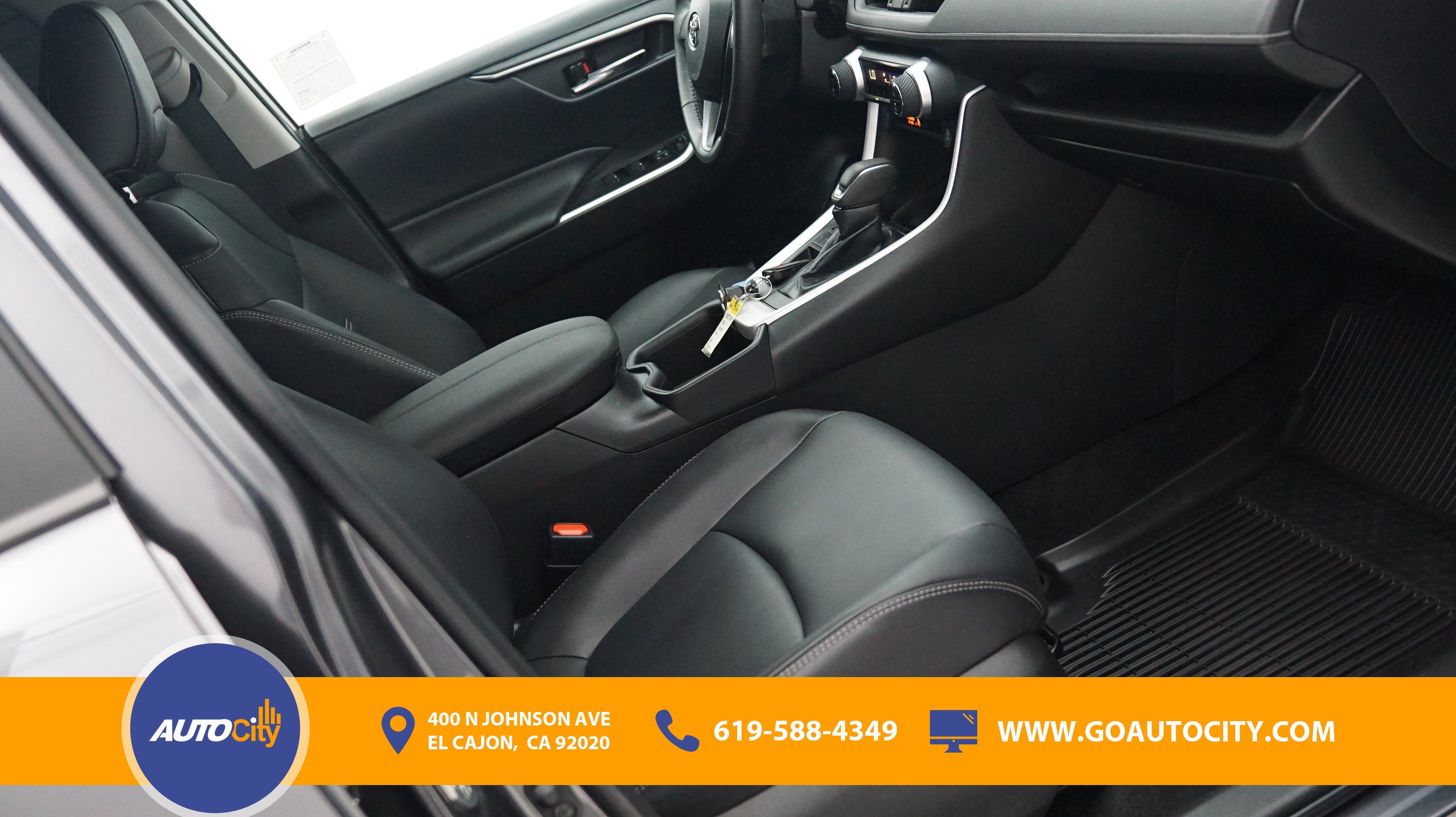 Used 2022 Toyota RAV4 XLE Premium FWD image 8