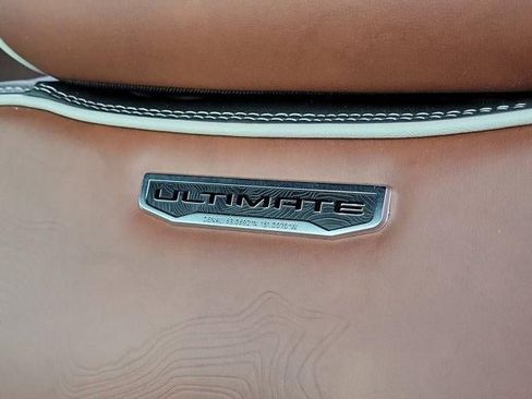 Used 2025 GMC Sierra 2500 Denali Ultimate image 12