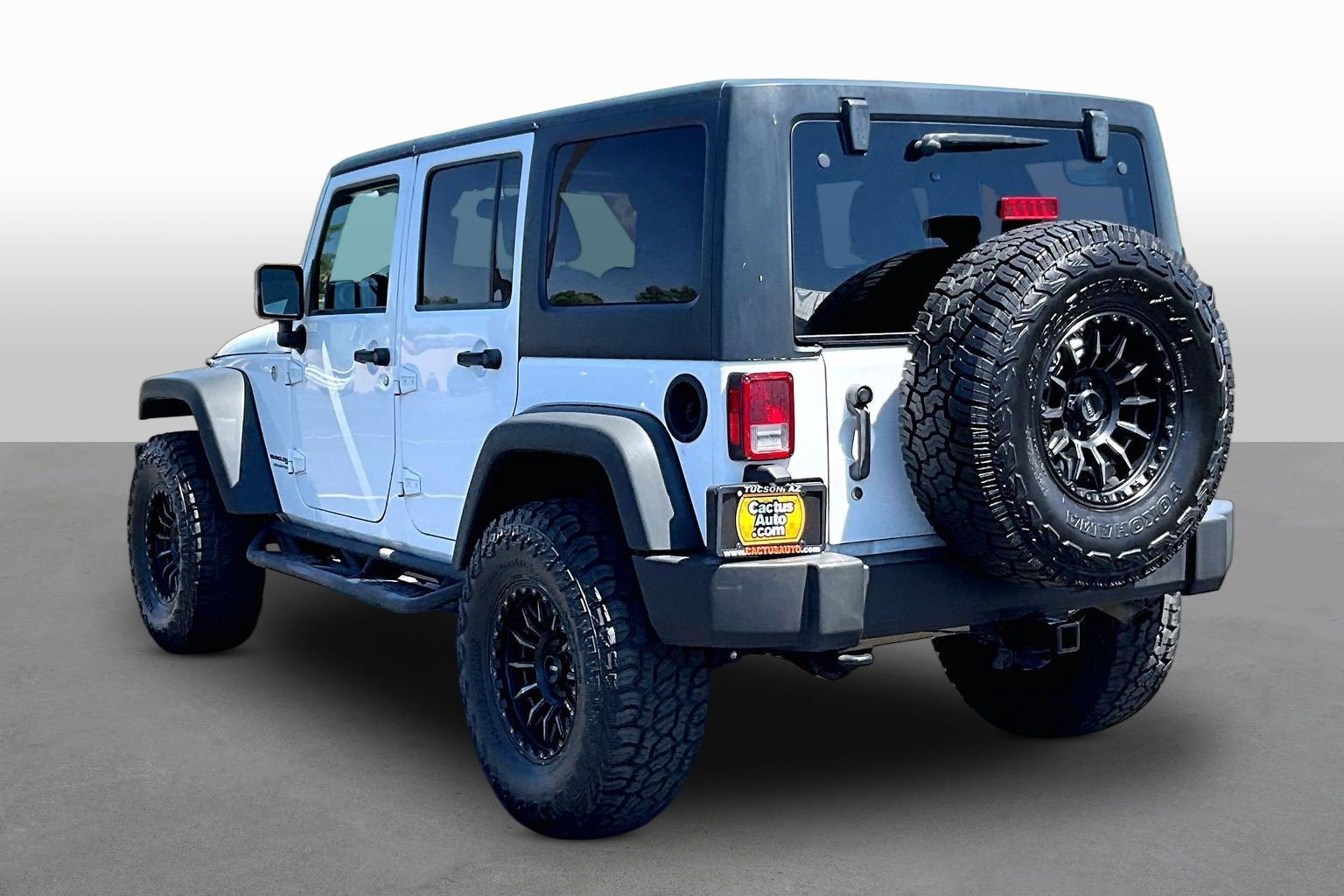 Used 2018 Jeep Wrangler Unlimited Sport S AWD/4WD image 11