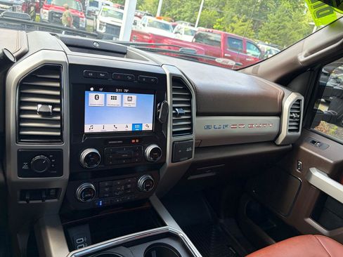 Used 2019 Ford F350 King Ranch w/ King Ranch Ultimate Package AWD/4WD image 41
