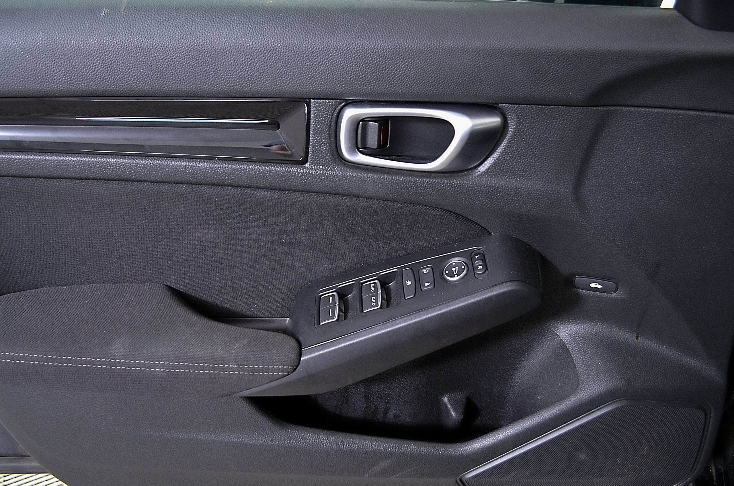 Used 2024 Honda Civic EX image 15