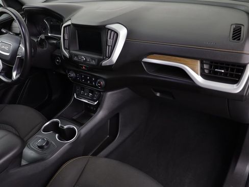 Used 2021 GMC Terrain SLE image 19
