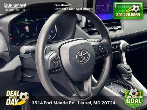 Used 2025 Toyota RAV4 LE AWD/4WD image 10