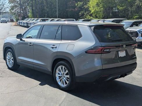 Used 2026 Toyota Grand Highlander Platinum image 5