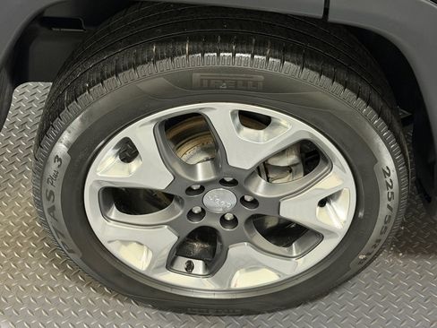 Used 2018 Jeep Compass Limited AWD/4WD image 18