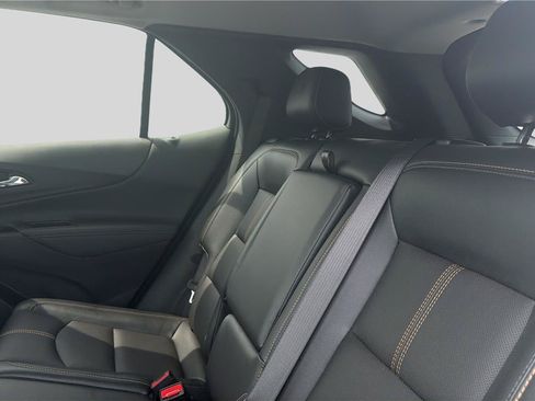 Used 2023 Chevrolet Equinox Premier AWD/4WD image 18