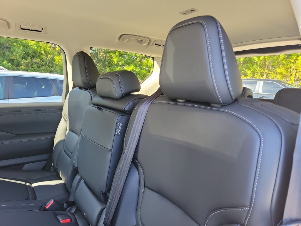 New 2026 Nissan Armada SV AWD/4WD image 16