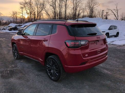 Used 2022 Jeep Compass Limited w/ (RED) Package image 6