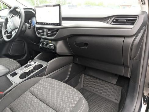 Used 2023 Ford Escape Active w/ Tech Pack #1 AWD/4WD image 12
