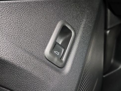 New 2026 Volkswagen Tiguan SE R-Line AWD/4WD image 13
