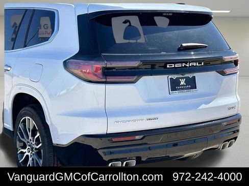 New 2026 GMC Acadia Denali Ultimate w/ LPO, Floor Liner Package AWD/4WD image 6
