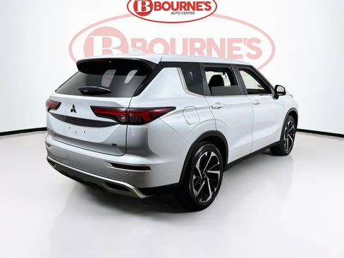 Used 2024 Mitsubishi Outlander SE AWD/4WD image 10