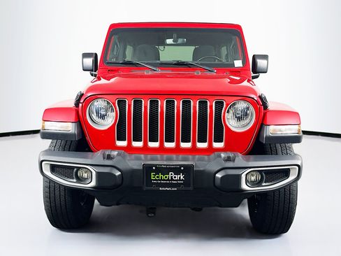 Used 2020 Jeep Wrangler Unlimited Sahara AWD/4WD image 2