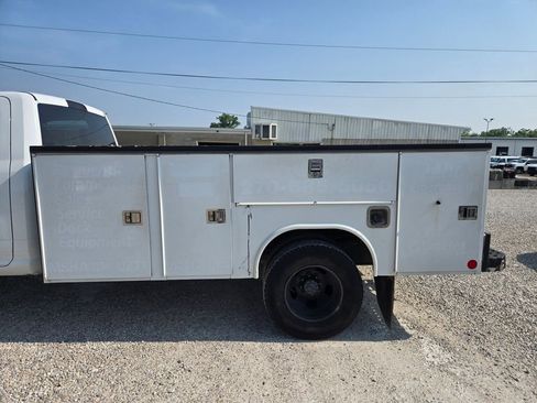 Used 2018 RAM 3500 Tradesman w/ Power & Remote Entry Group RWD image 7