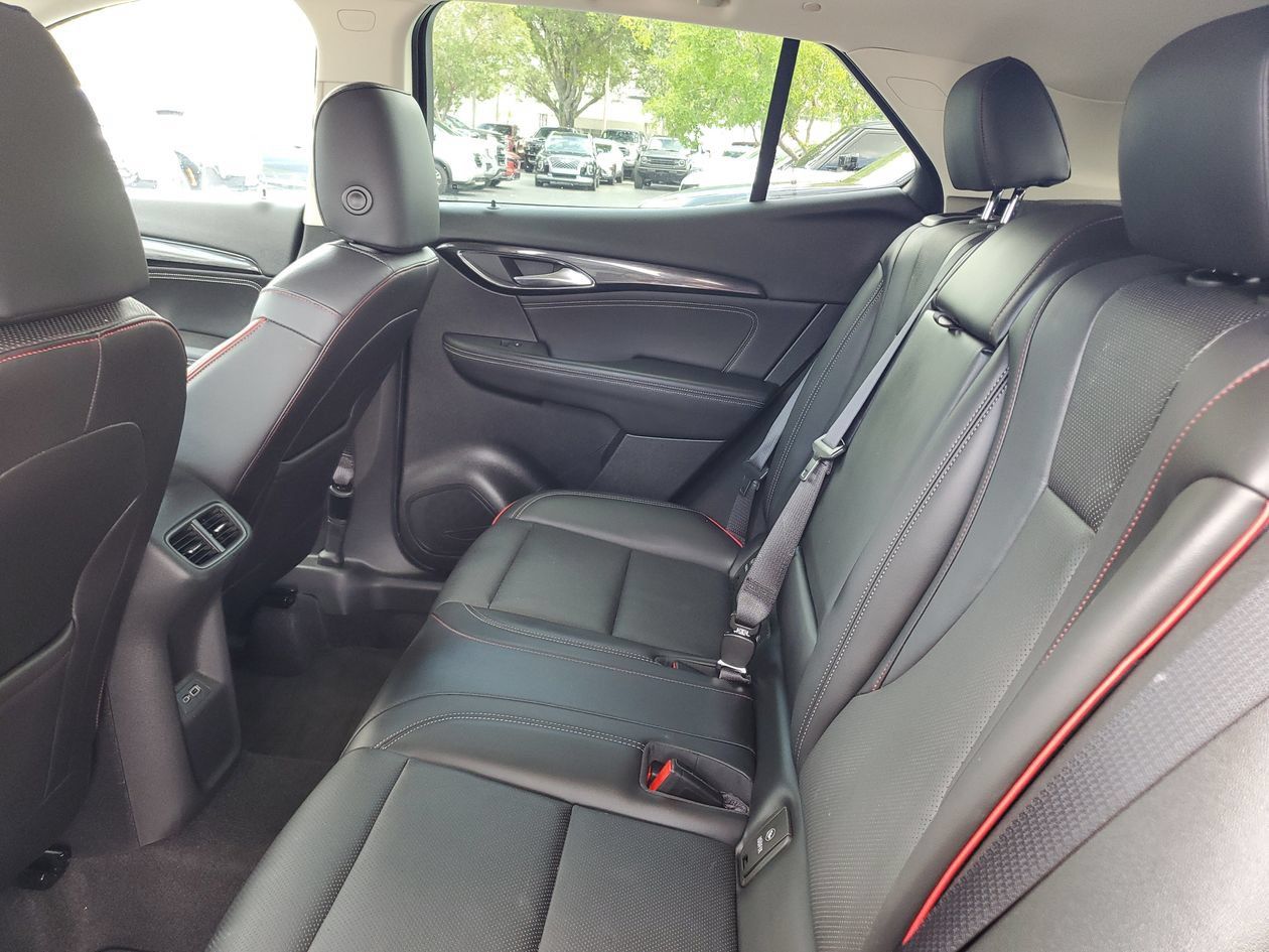 Used 2023 Buick Envision Essence w/ Sport Touring Package AWD/4WD image 10