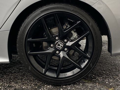 Used 2024 Honda Civic Sport image 7