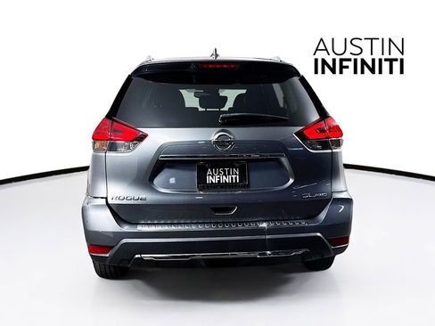 Used 2017 Nissan Rogue SL w/ SL Premium Package image 6