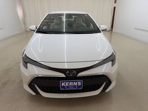 Used 2022 Toyota Corolla XSE FWD image 6