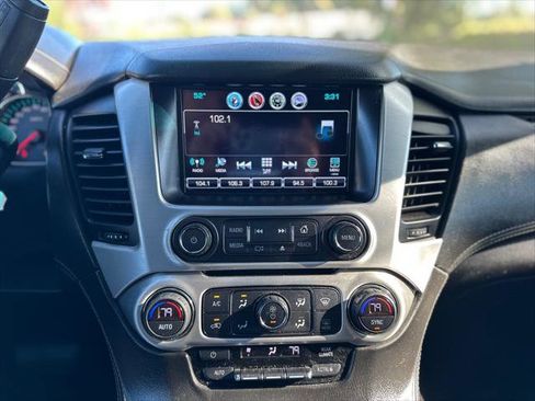 Used 2017 GMC Yukon XL SLE w/ SLE Value Package image 22