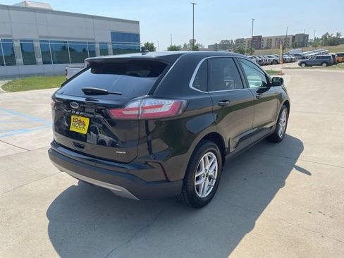 Certified 2024 Ford Edge SEL AWD/4WD image 4