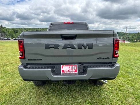 New 2026 RAM 2500 Big Horn AWD/4WD image 5