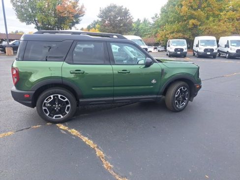 Certified 2024 Ford Bronco Sport Outer Banks w/ Tech Package image 9