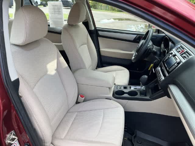 Used 2019 Subaru Outback 2.5i AWD/4WD image 17