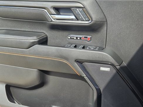 Used 2024 GMC Sierra 1500 AT4 w/ Technology Package AWD/4WD image 23