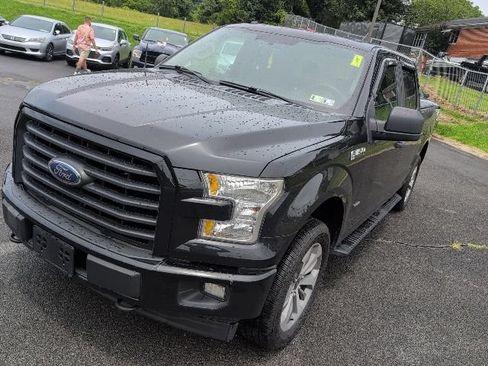 Used 2017 Ford F150 XL w/ Equipment Group 101A Mid AWD/4WD image 4