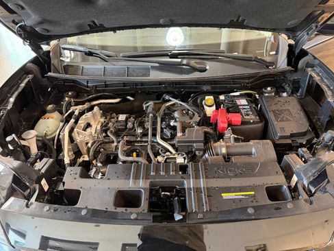 Used 2026 Nissan Kicks SV FWD image 31