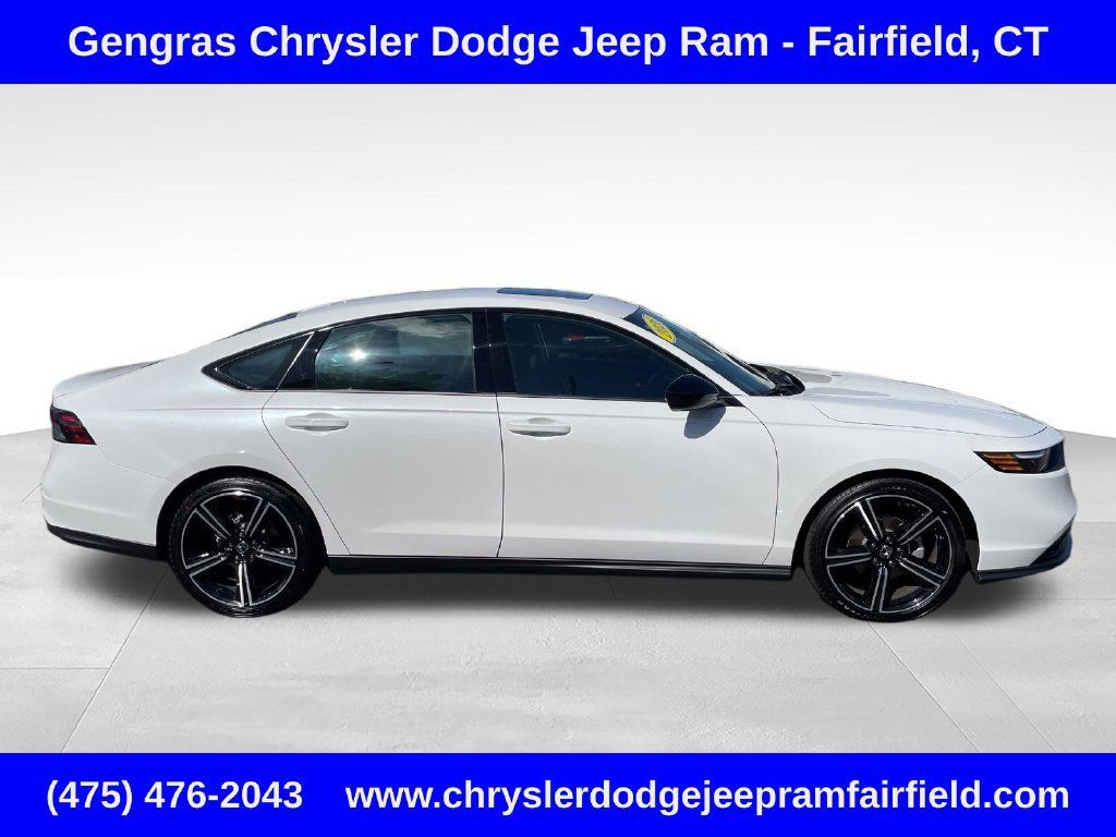 Used 2026 Honda Accord SE image 8