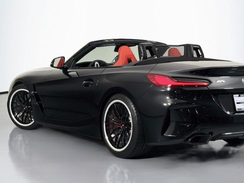 Used 2026 BMW Z4 M40i w/ Shadowloine Package RWD image 15