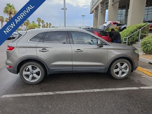 Used 2017 Lincoln MKC Premiere FWD image 12