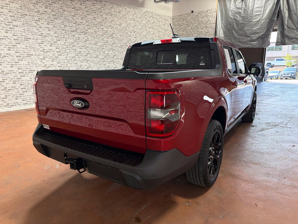 Used 2025 Ford Maverick Lariat w/ Black Appearance Package AWD/4WD image 7